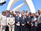 محافظ المنيا يفتتح ميدان الشهداء والسلام بمدخل مطاى وكوبري البهنسا ببني مزار