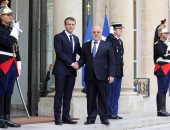 الإليزيه: ماكرون يؤكد للعبادى دعم فرنسا لوحدة وأمن وسيادة العراق