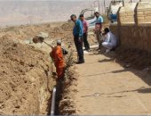 بالصور.. رئيس مدينة أبورديس بجنوب سيناء يتفقد الأعمال بمخيم الشاطئ العام