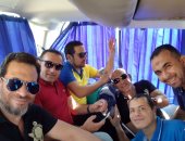 ماجد المصرى فى الأتوبيس متوجها إلى برج العرب لمتابعة مباراة مصر والكونغو