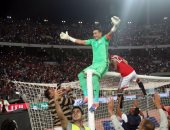 بالفيديو.. السد العالى يرقص مع الجماهير على هتاف "ارقص يا حضرى"