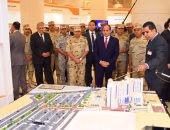الرئيس السيسي يستمع لشرح بشأن أعرض كوبرى معلق فى العالم بمحور روض الفرج