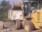 رفع 80 طن قمامة بشوارع وميادين مدينة كفر شكر 