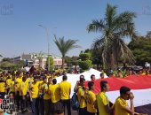 بالفيديو والصور.. طلاب جامعة أسيوط يحتفلون بمرور 60 عاما على بدء الدراسة بها