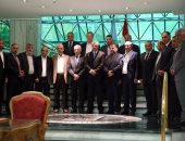 وفد فتح يغادر القاهرة بعد توقيع اتفاق المصالحة الفلسطينية برعاية مصرية