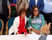 وزيرة التخطيط تشارك فى معرض الفنانة سميرة أحمد لصالح "تحيا مصر"