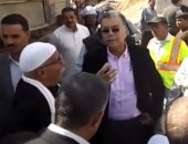 بالفيديو.. مواطن يطالب وزير النقل بسرعة إنهاء تعويضات نزع ملكية الأراضى