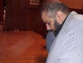 ريمون مقار يوقع استمارة "علشان تبنيها" ويطالب الرئيس بفترة رئاسية ثانية