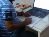 علاء عبد العال يوقع على استمارة "علشان تبنيها" لترشيح السيسي لفترة ثانية