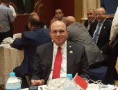 النائب إيليا ثروت يوقع على استمارة "علشان تبنيها"