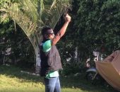 بالفيديو.. محمد رمضان يطلق النار فى حديقة منزله