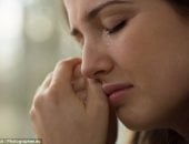 دموع الفرح.. دراسة: البكاء يؤدى لإفراز هرمون الإندروفين المسئول عن السعادة
