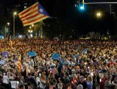 بالصور.. 200 ألف شخص يتظاهرون فى برشلونة دعما لاستقلال كتالونيا