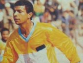 شاهد.. المدرب السابق للإسماعيلى بقميص الدراويش فى الثمانينيات