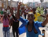 بالصور.. الآلاف يتظاهرون بالصومال عقب تفجير مقديشو