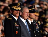 بالصور.. بوش يهاجم ترامب ضمنيا وينتقد "التنمر والاضطهاد"