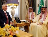 بالصور.. الملك سلمان يستقبل وزير الخارجية الأمريكى فى الرياض