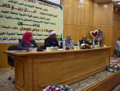 عباس شومان: الأزهر شكل لجنة لتطوير المناهج الدراسية للتعليم قبل الجامعى