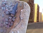 بالصور.. حفر وتكسير بطرق مشروع إسكان الشباب بالجيزة بعد تسليمه.. مديرية الإسكان: مراجعة توصيل شبكات الصرف الصحى السبب.. والأهالى يشكون نقص الخدمات والمرافق: شققنا أصبحت فريسة فى أيدى اللصوص