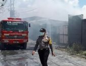 الشرطة الإندونيسية تمشط موقع انفجار مصنع ألعاب نارية