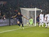 شاهد.. كافاني يقود سان جيرمان للفوز بثلاثية على نيس فى غياب نيمار