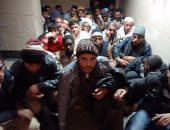 مباحث السلوم تحبط تسلل 31 شخصا إلى ليبيا وتكشف تورط 5 مهربين