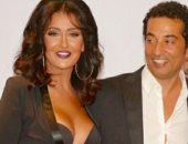 غادة عبد الرازق مع عمرو سعد فى التجمع الخامس بسبب "كارما"