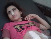 "أب" يستغيث لإنقاذ ابنته ملك بعد تعرضها لخطأ طبى فى أحد المستشفيات