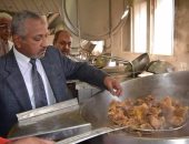 بالصور.. نائب رئيس جامعة الأزهر يتفقد مطعم المدينة الجامعية بأسيوط