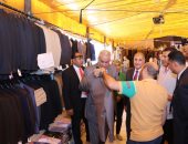 سامح عاشور يتفقد تجهيز أماكن تجديد اشتراكات 2018 بالنادى النهرى بالمعادى