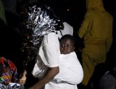 بالصور.. حرس الحدود الليبى ينقذ عشرات المهاجرين من عرض البحر المتوسط