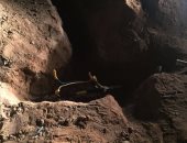 قارئ يناشد إصلاح كابل كهربائى بعد انقطاعه فى حى الكوثر بالغردقة