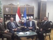محافظ السويس يستقبل وزير التنمية المحلية لاطلاعه على تنفيذ مشروعات بالمحافظة