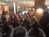 بالفيديو والصور.. أعضاء الاهلى يحتشدون فى الجزيرة لمشاهدة مواجهة الوداد