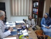 "القومى للمرأة" بسوهاج يبحث مع هيئة "تعليم الكبار" فتح فصول محو الأمية