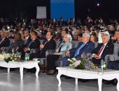 منتدى شباب العالم يتداول تجربة مصر الرائدة فى استضافة 5 ملايين لاجئ.. ونواب بالبرلمان يطالبون ببروتوكول دولى لتنظيم الهجرة الشرعية والتصدى لعمليات التمييز العنصرى.. ويؤكدون: مصر لم تلجىء لنظام المخيمات