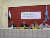 وكيل تعليم أسيوط يجتمع بأعضاء المتابعة لتفعيل دورهم داخل المدارس