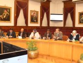 محافظ القاهرة يوجه بإعداد دراسة متكاملة لإدارة الأحياء الحديثة