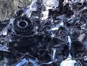 صحيفة سعودية تنشر أول صور لحطام طائرة الأمير منصور بن مقرن بمنطقة جبلية