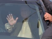 بالصور..رئيس وزراء باكستان السابق يغادر المحكمة بعد مواجهته باتهامات فساد