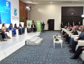 السيسي يبعث 9 رسائل للمرأة المصرية بمنتدى شباب العالم.. تعرف عليها