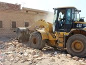 تنفيذ 18 قرار إزالة لتعديات على السكة الحديد بمحطة أسوان