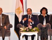 بالصور..السيسى يشهد الجلسة الختامية لنموذج محاكاة مجلس الأمن بمنتدى شباب العالم