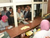 محافظ الإسكندرية يتفقد وحدة صحة أسرة سيدى بشر بحرى