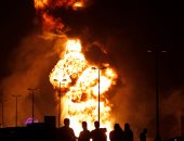  السيطرة على حريق جراء انفجار فى أنبوب نفط بالبحرين