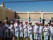 أطفال مدرسة بطور سيناء يقدمون نموذج محاكاة لمنتدى شباب العالم "صور"