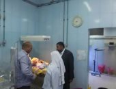 مدير الرعاية الحرجة يتفقد مستشفى بلبيس المركزى بعد استقباله 16 مصابا بحوادث