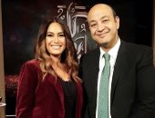 هند صبرى تنشر صورتها مع الإعلامى عمرو أديب عقب حوارها معه أمس