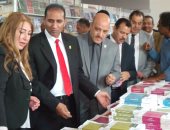 قيادات وزارة الثقافة يفتتحون معرض الكتاب بجامعة أسوان على النغمات النوبية "صور"