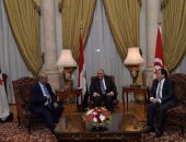 بدء اجتماع وزراء خارجية مصر وتونس والجزائر حول الشأن الليبى بالقاهرة 